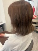 切りっぱなし外ハネくびれボブ