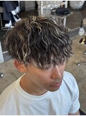 メンズカットメッシュハイライトツイストスパイラルパーマ