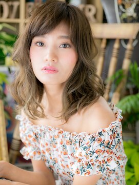 カバーヘア ブリス 戸田公園西口店(COVER HAIR bliss) 斜めバングフェザーパーマエアリーミディh4戸田公園20代30代40代