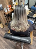 ラル(Lull)&nbsp;他店お直し案件バレイヤージュ 複雑履歴修正/個室美容室