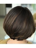 白髪活かしベージュカラーボブ