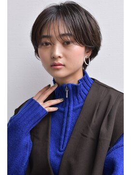 イースエモーション(ease et motion) 2021AW【ease et motion】丸みショート　フェザーバング