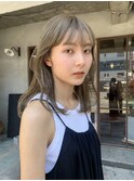 ハイトーンベージュ×ナチュラルロブ