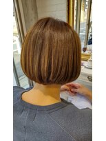 レナトゥス ヘアー オブ ネイル(Renatus Hair of Nail) ミニボブ×マットベージュ