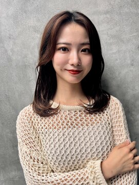 ロンド ストラーダ 心斎橋(Lond strada) 韓国前髪顔周りロング×インナーグレージュ[心斎橋/髪質改善]