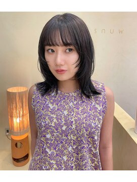スニュウ(snuw) 【snuw mina】顔まわりレイヤーカット/伏見
