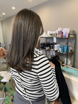 スアバイキキ(SuA by kiki.) レイヤーボブ/外ハネボブ/大人ショート/ニュアンスカラー[千葉]