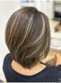 大人可愛い20代30代40代小顔ウルフレイヤーボブ丸みショートボブ