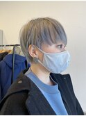 ハンサムショート×モノトーンカラー