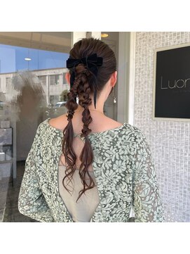 ルオント(Luonto) 【hair&healing Luonto】ツイン編みおろし