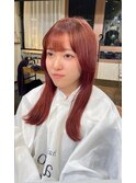 前髪と顔周りが決め手!カットカラーで魅せるスタイル