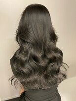 ノーム(NORME)&nbsp;担当/東泊 ロングレイヤー×アッシュグレージュカラー/20代30代