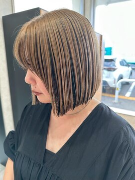 ヌク(Nuku.) アンブレラカラー＿白髪ぼかし＿ボブ