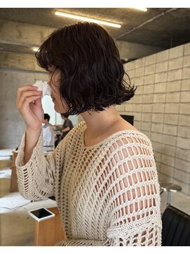 ライトリーク(LIGHT LEAK) ぱつっとパーマボブ