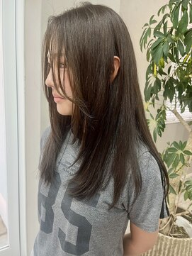 ダイアモンドリリーキートス(Diamond Lily kiitos) ミディアムヘア/暗めカラー/グランマッシュ/一宮/レイヤー