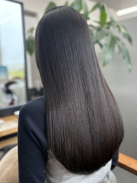 コクア(Kokua) 艶髪ロング