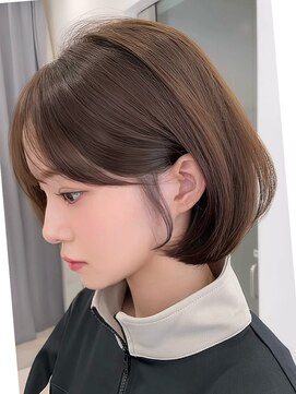 レイヤーショートボブ