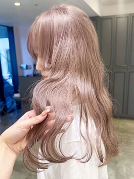 ノエ 心斎橋(Noe) ピンクミルクティーベージュ ダブルカラー ブリーチ 【LIRA】