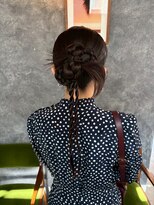 アルウ(Aru)&nbsp;【お呼ばれセット】タイトにまとめるカチモリヘア