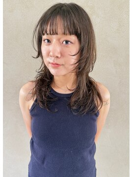 シカ(sika) ハッシュカット/レイヤーカット/顔まわりカット