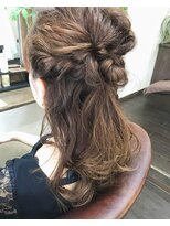ヘアーデザイン ルシア(Hair Design Lucia)&nbsp;ロングシンプルハーフアップ