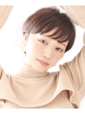 女性らしいベリーショート／アッシュブラウン