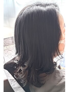 シェール モリオ(chere MORIO) ミディアムロング