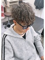 レオン(LEON)&nbsp;メンズ　波巻きorツイストスパイラルパーマ