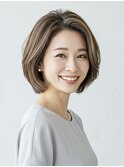 白髪ぼかしハイライトブリーチショートボブ
