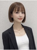 顎ラインぱつっとボブ