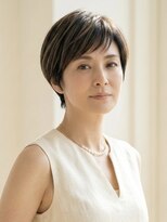 グランリュクス(GRANLUXE) 30代40代50代、イルミナカラーヌード×白髪ぼかしショート