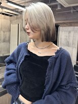メゾン 心斎橋店(Maison) ホワイト×ブラウン