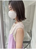 軽めのストレートボブ、透明感カラー