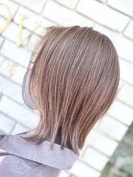 ラビス 浦和(Lovis) デザインカラー/レイヤーカット/ウェットヘア/夏のヘアアレンジ