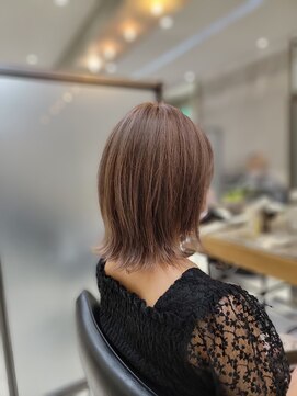 ツナグ(TSUNAGU) ☆切りっぱなしボブ×グレージュカラー