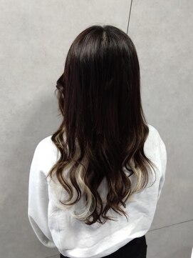 ニーナ ビューティーサロン(NINA Beauty Salon) プルエクステでインナーカラー