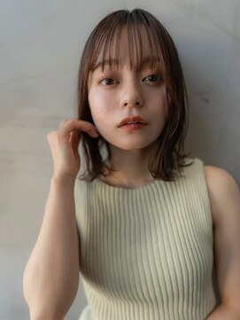 ハバナ 渋谷(HAVANA) 20代30代大人可愛いグレージュカラー斜めバングショートボブ