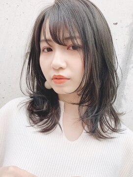 テテ(tete.) 20代、30代、40代おすすめセミロングレイヤー