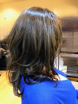 年齢を重ねるごとに増えるお悩みを解決。髪質改善で、艶のある美しい髪へと導きます…♪
