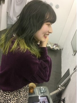 フィン(fin,) fin, ケアブリーチカラー/ハイトーン/ダブルカラー/パーマ/天神