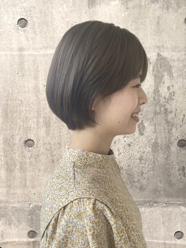 グラフィカ(GRAFICA) グレージュ×丸みショート