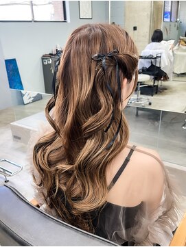 ノード(NODO) ハーフツインのお呼ばれアレンジ