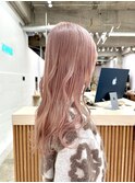 ピンクベージュ