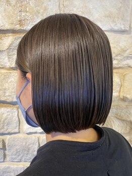 コク(COQU.)の写真/骨格や髪質を見極め、ミリ単位まで計算された高いカット技術で、360度どこから見ても美しいスタイルに♪