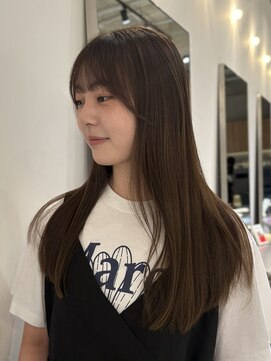 ローエ バイ デコ(Rohe by DECO) -Saki- 明るめオリーブベージュ