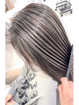 アッシュ 大宮店(Ash) 細めハイライト沢山グレージュバレイヤージュ