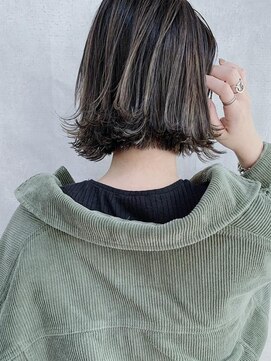 ムウ 難波(MOU) ナチュラルボブくびれヘアアプリコットオレンジハイライトカラー