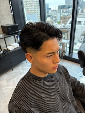 イチマルイチイチマルニ 銀座(101.102) テーパーフェード毛流れショート