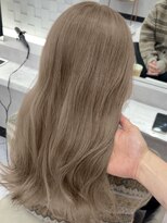 ジーナ 名駅(XENA.) 《袴田》ヘーゼルベージュ/うる艶カラー