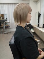 ユノ(juno) ブロンドベージュボブ